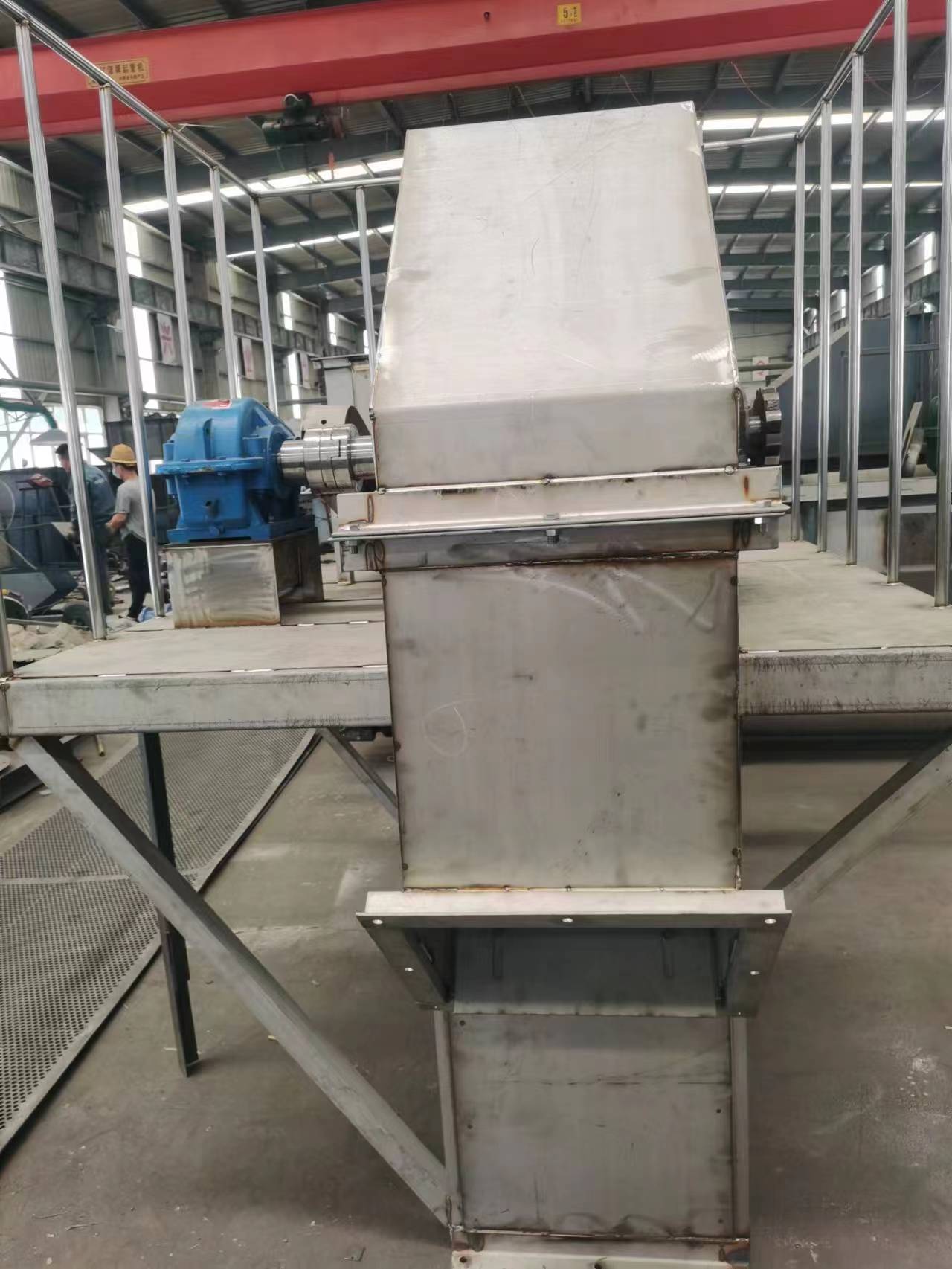 Z型提升機如何防止鏈條脫齒？ (提升機使用視頻)